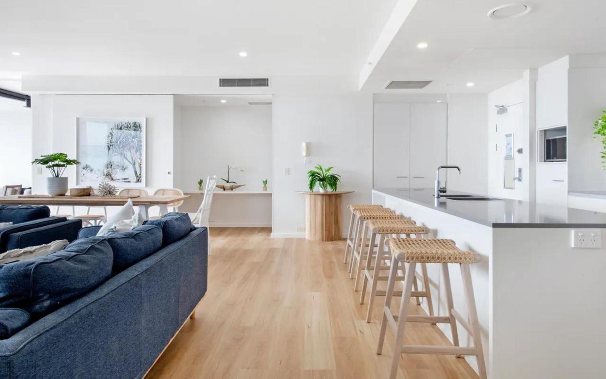 3 Bedroom 3 Bathroom Sub Penthouse Spa At Circle On Cavill - Q Apartment Gold Coast